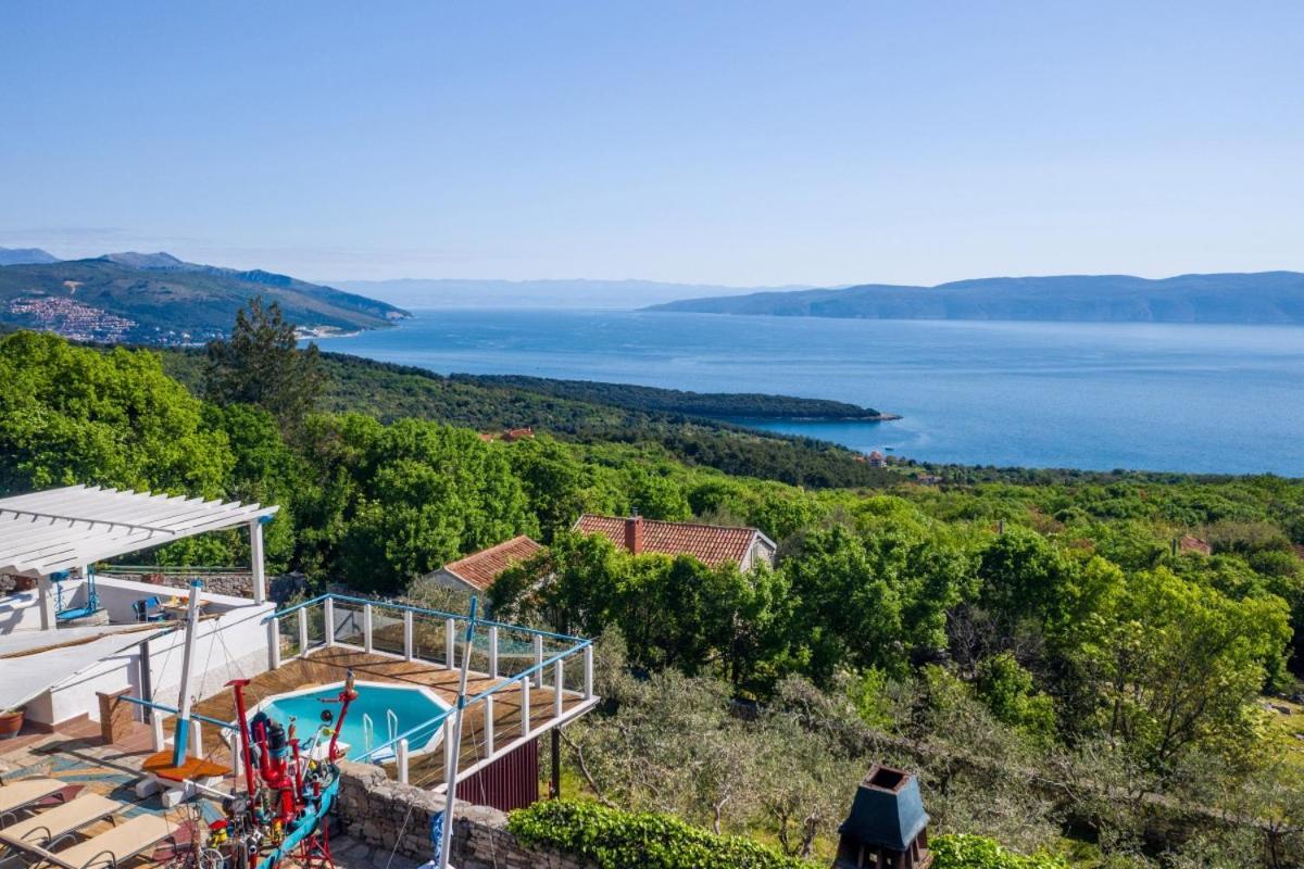 Crni In Crni - Haus Fuer 6 Personen Βίλα Labin  Εξωτερικό φωτογραφία