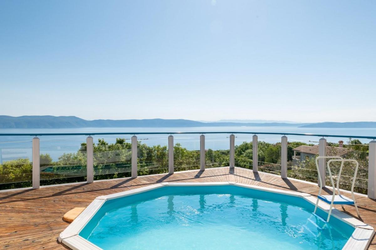 Crni In Crni - Haus Fuer 6 Personen Βίλα Labin  Εξωτερικό φωτογραφία