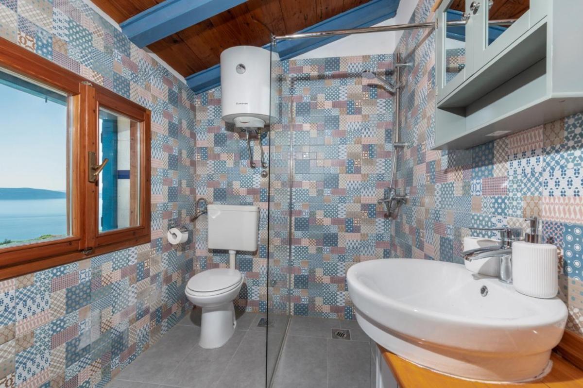 Crni In Crni - Haus Fuer 6 Personen Βίλα Labin  Εξωτερικό φωτογραφία
